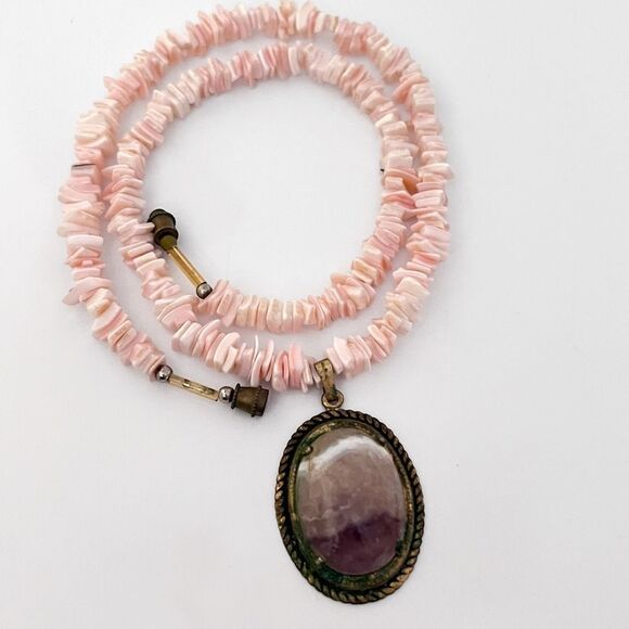 Pink Puka Shell Amethyst Crystal Pendant Necklace - Picture 2 of 4